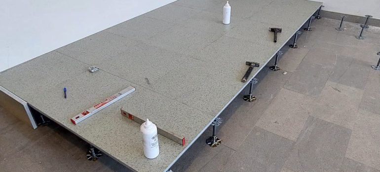 Esenler Yükseltilmiş Döşeme Sistemleri, Esenler Yükseltilmiş Zemin, Esenler Kalsiyum Sülfat Yükseltilmiş Döşeme, Esenler Karo Halı